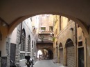 Classic Italian neighborhood passageway.