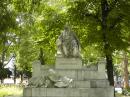 Johannes Brahms statue in Resselpark.