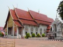 Wat Chedi Luang: Another view of alternative temple.