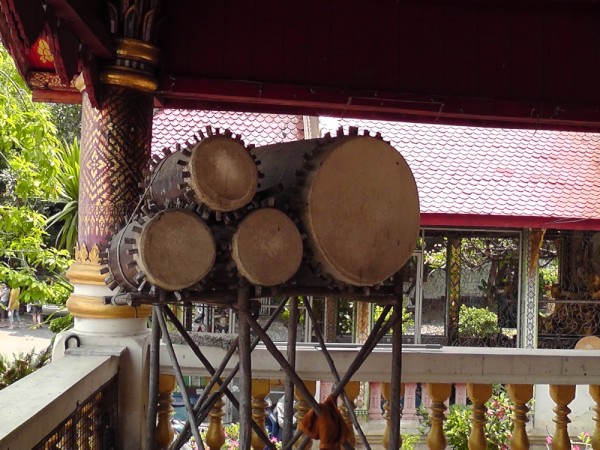 Wat Chiang Man: Drums.