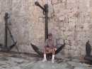 Dubrovnik: Outside Maritime Museum, Dennis stress-testing fluke.