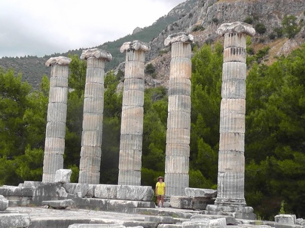 Priene - Temple of Athena -note different sizes of column blocks but each column the same height.