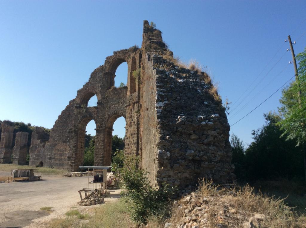 REMAINS OF ROMAN AQUEDUCT: One of the best-preserved fragments of Roman aqueduct in Turkey.