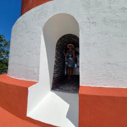 How short is Susan?!: The original lighthouse was reinforced with concrete after one of the hurricanes, it is very thick walls! 