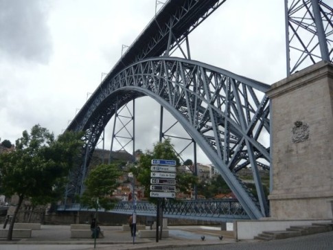Another famous landmark designed by Gustav Eiffel. Train bridge at the top, road bridge below.