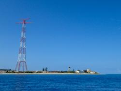 Straits of Messina: Disused electricity transmission pylon