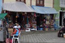 Street market by the train station in Alausi
