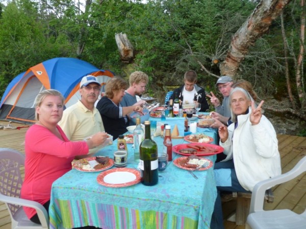 This dinner table was reminescent of our time in the Virgin Islands when cruisers would get togther for a shared meal.