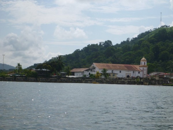 Portebello,  once a stronhold for gold and silver,  often raided by the pirate Captain Morgan....

not part of Kuna Yala