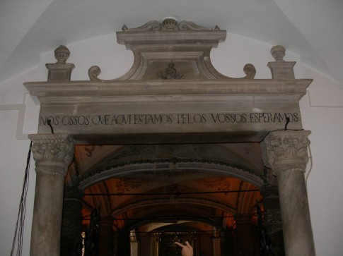 Inscription-Capella dos Ossos