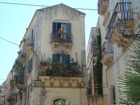 Ortygia street scene