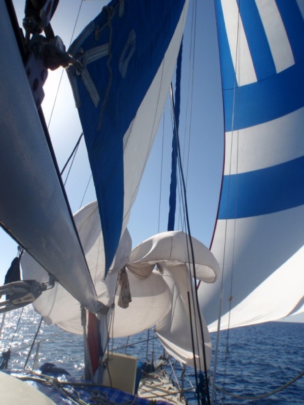 2010 - Crossing the Indian Ocean in afitful breeze, we hoist every sail we have as well as our sheets and pillow cases