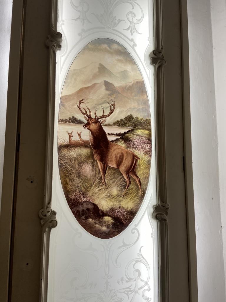 Scottish scenes in colonial mansions 