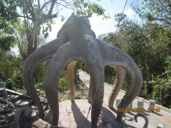 Pretty octopus sculpture at Allen