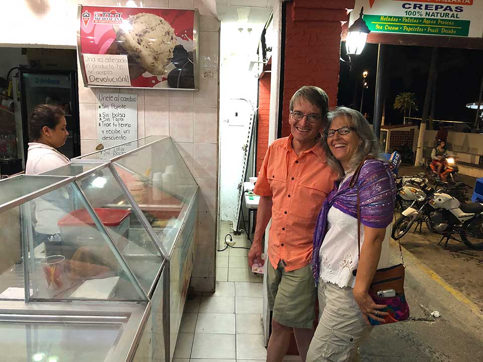 Heidi and her brother Arne at the paletaria (popsicle shop!) It