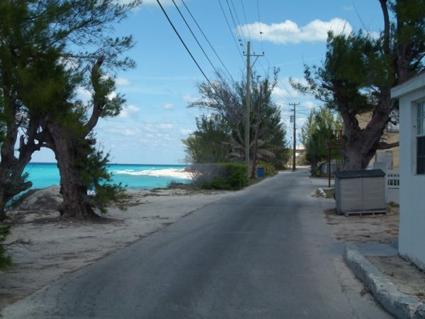 Here is the road that follows the beach around.