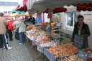Garlic for sale in Paimpol