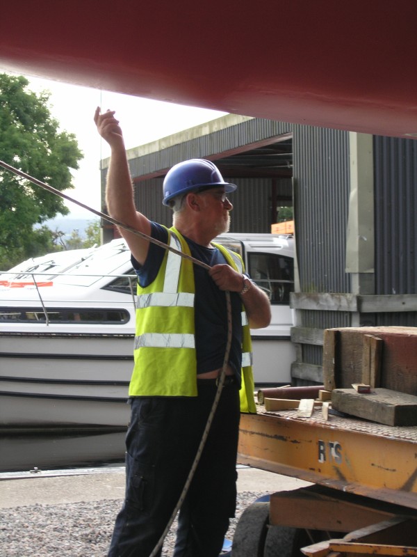 John Laird, fine welder and super keen boat lifter, ensures all goes smoothly.
