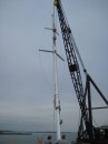 Pulling the mast at Rich