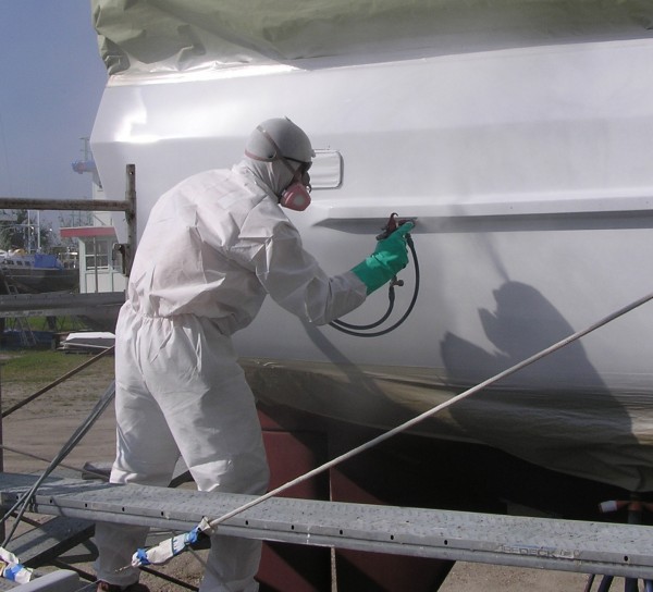 Joe was quite skillful in painting the under-hangs and corners.  He painted the entire boat without a single blemish.