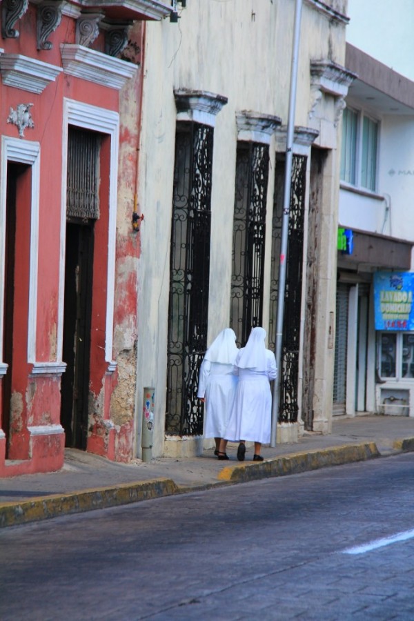Blessed encounter in the streets of Merida
