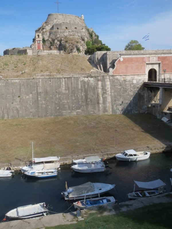 26 Sep 13 The Old Fortress dominates the east side of Corfu. At the end of the 14th century Corfu was annexed to the Republic of Venice to act as a military base. It held in 1537 during the long siege by the Ottoman Turks who never conquered the island despite several attempts.