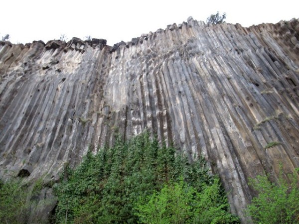 Excellent example of columnar jointed basalt on our transit between Sinop and Safranbolu.