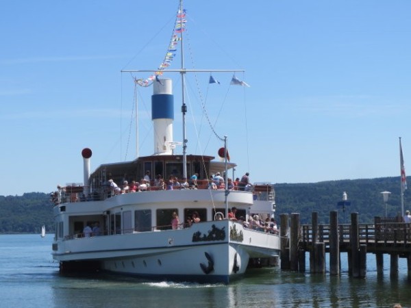 The paddle-steamer „Dießen“, built in the year 1908.