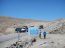 Zjazd z drogi M41 (Pamir Highway) do wioski i nad jezioro Bulunkul.