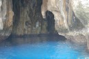 Tonga 011_1_1: Amazing swallows cave
