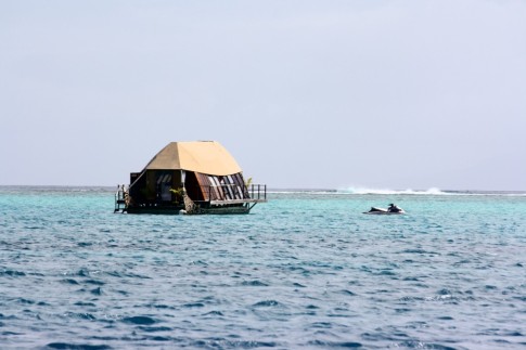 Floating Home Off The Village of Fare 