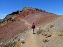 walking along the crater edge to Roque de los Muchachos